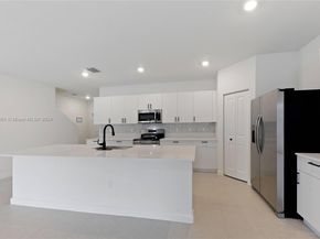 4909 Oakmont Dr, Dania Beach FL 33312