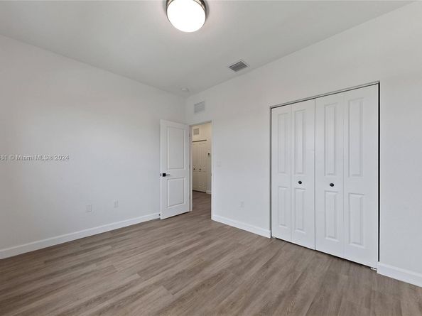 4909 Oakmont Dr, Dania Beach FL 33312