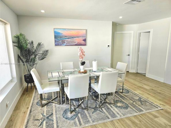 1430 NE 53rd Ct, Fort Lauderdale FL 33334