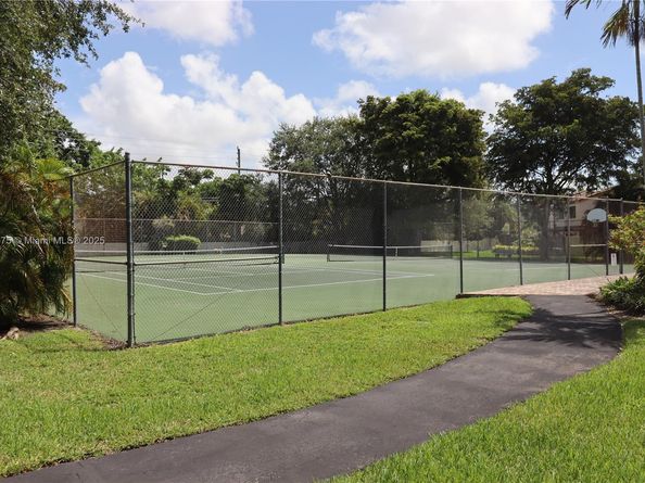 8626 SW 94th St, Miami FL 33156