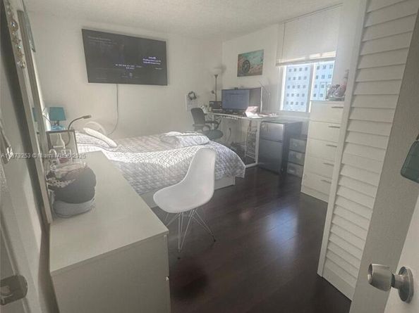 850 N Miami Ave W2105, Miami FL 33136