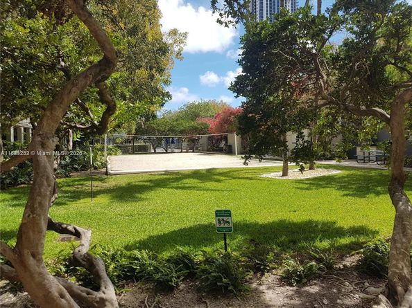 850 N Miami Ave W2105, Miami FL 33136