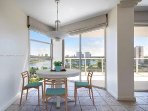 20281 E Country Club Dr 1009, Aventura FL 33180