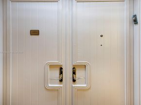 20281 E Country Club Dr 1009, Aventura FL 33180