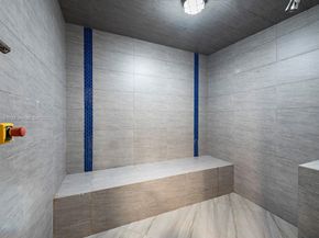 20281 E Country Club Dr 1009, Aventura FL 33180