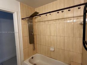 1750 N Bayshore Dr 1104, Miami FL 33132