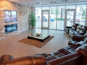 1750 N Bayshore Dr 1104, Miami FL 33132