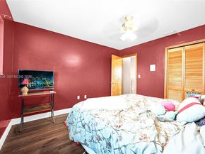 1500 SW 98th Ave, Pembroke Pines FL 33025