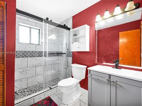 1500 SW 98th Ave, Pembroke Pines FL 33025