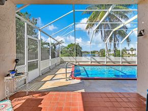 1500 SW 98th Ave, Pembroke Pines FL 33025