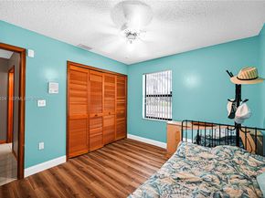 1500 SW 98th Ave, Pembroke Pines FL 33025