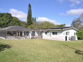7400 SW 116th St, Pinecrest FL 33156