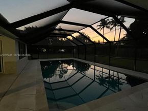 7400 SW 116th St, Pinecrest FL 33156