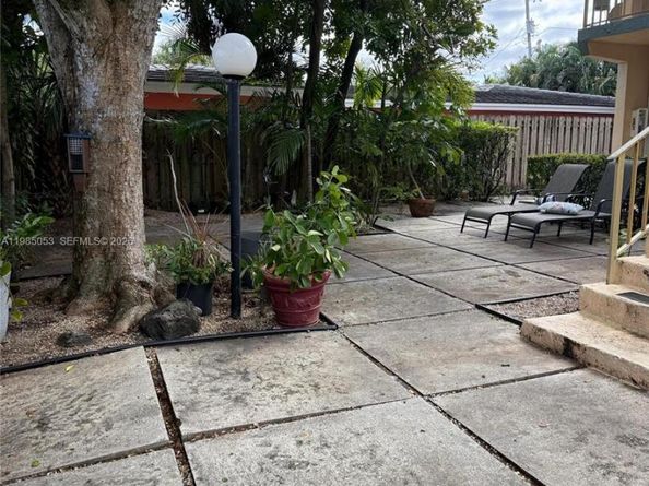 2624 NE 30th Pl 101B, Fort Lauderdale FL 33306