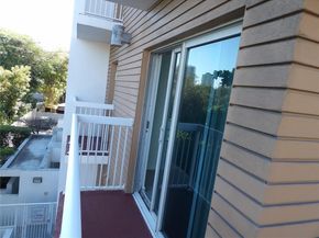 2740 SW 28th Ter 301, Miami FL 33133