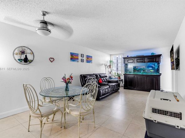 1900 W 68th St F302, Hialeah FL 33014