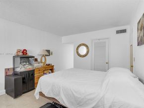 1900 W 68th St F302, Hialeah FL 33014