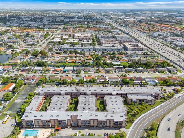 1900 W 68th St F302, Hialeah FL 33014