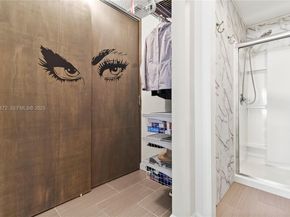 1056 E Lakes Dr, Deerfield Beach FL 33064