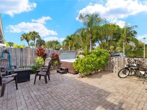 1056 E Lakes Dr, Deerfield Beach FL 33064