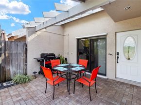 1056 E Lakes Dr, Deerfield Beach FL 33064