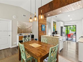 1056 E Lakes Dr, Deerfield Beach FL 33064