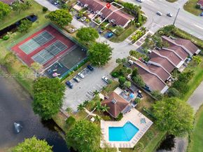 1056 E Lakes Dr, Deerfield Beach FL 33064