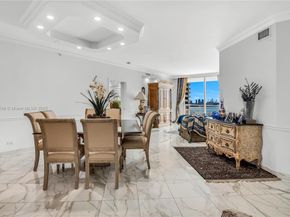 888 Brickell Key Dr 1807, Miami FL 33131