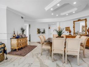 888 Brickell Key Dr 1807, Miami FL 33131