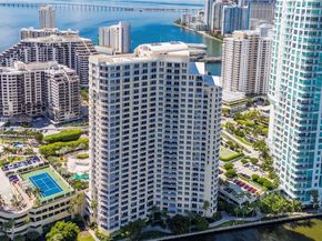 888 Brickell Key Dr 1807, Miami FL 33131