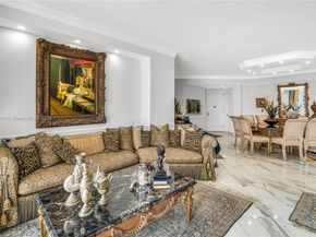 888 Brickell Key Dr 1807, Miami FL 33131