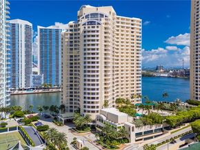 888 Brickell Key Dr 1807, Miami FL 33131