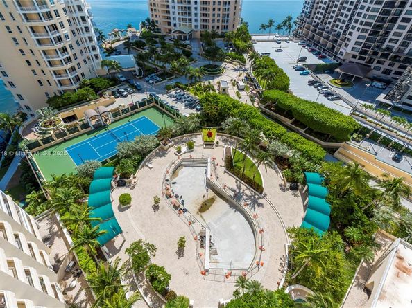 888 Brickell Key Dr 1807, Miami FL 33131