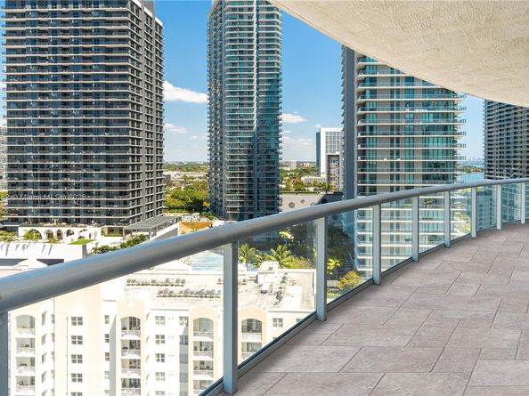 480 NE 30th St 1807, Miami FL 33137