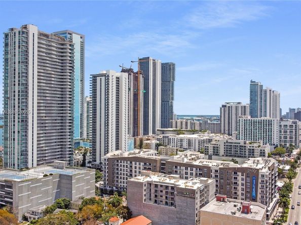 480 NE 30th St 1807, Miami FL 33137