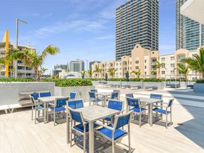 480 NE 30th St 1807, Miami FL 33137