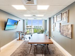 480 NE 30th St 1807, Miami FL 33137