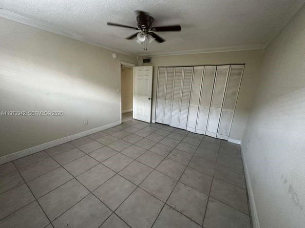 7101 SW 89th Ct 212, Miami FL 33173