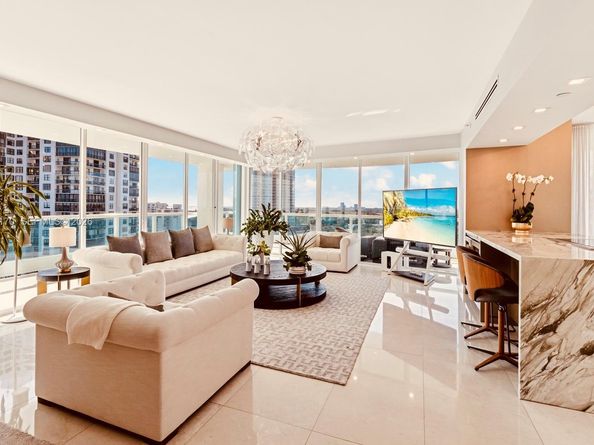2127 Brickell Ave 1505, Miami FL 33129
