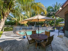 3135 SW 80th Ave, Miami FL 33155