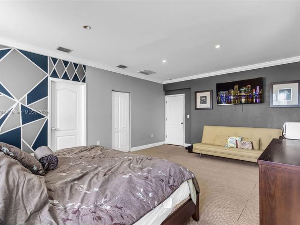 3135 SW 80th Ave, Miami FL 33155