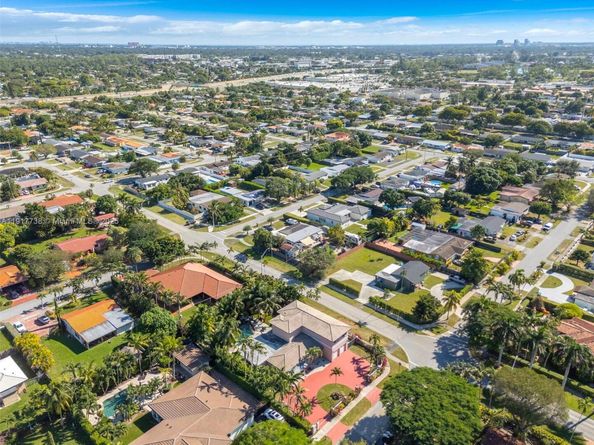 3135 SW 80th Ave, Miami FL 33155