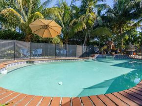 3135 SW 80th Ave, Miami FL 33155