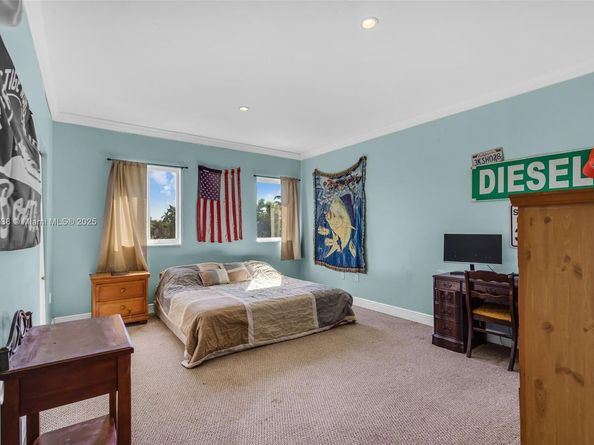 3135 SW 80th Ave, Miami FL 33155