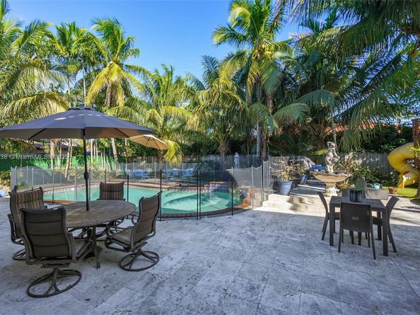 3135 SW 80th Ave, Miami FL 33155