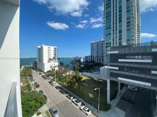 481 NE 29th St 706, Miami FL 33137