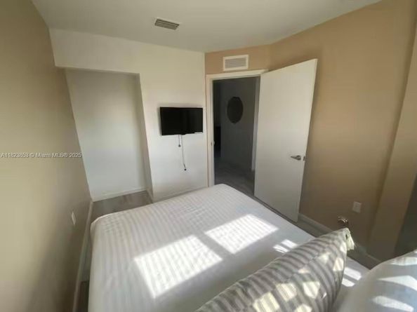 481 NE 29th St 706, Miami FL 33137