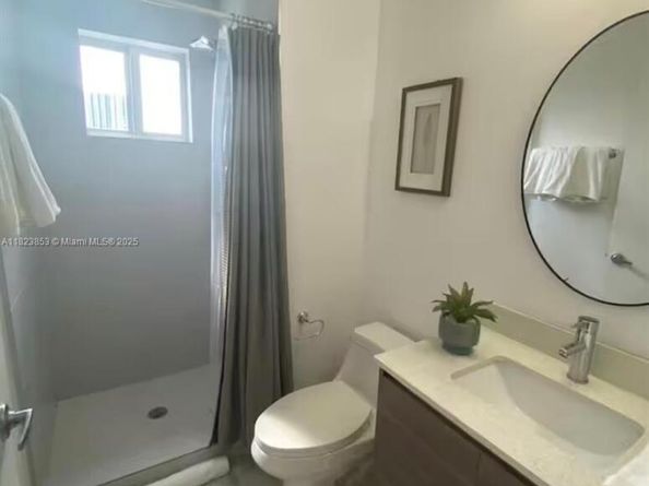 481 NE 29th St 706, Miami FL 33137