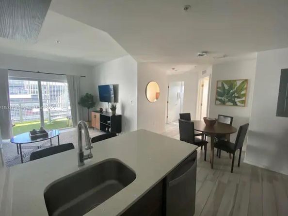 481 NE 29th St 706, Miami FL 33137
