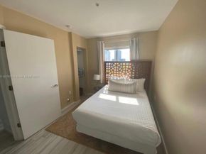 481 NE 29th St 706, Miami FL 33137